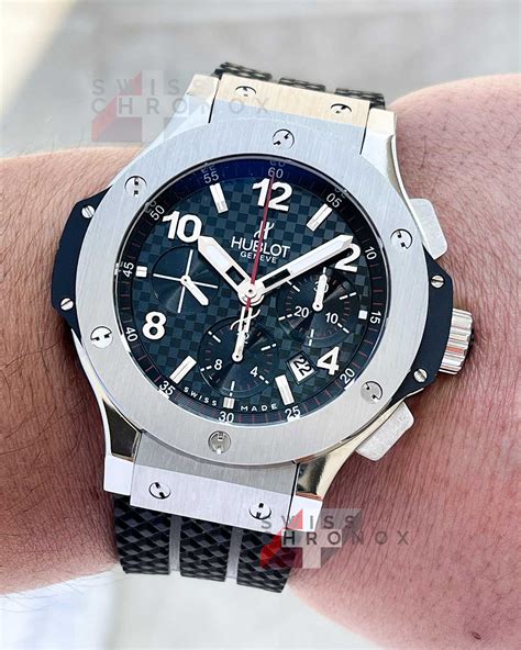 hublot big bang replica vs real|hublot chronograph big bang.